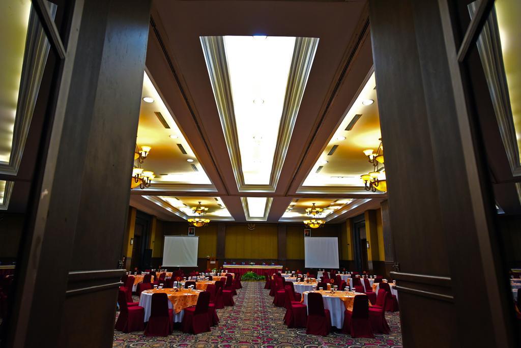 Semesta Heritage Hotel & Convention Семаранг Екстер'єр фото