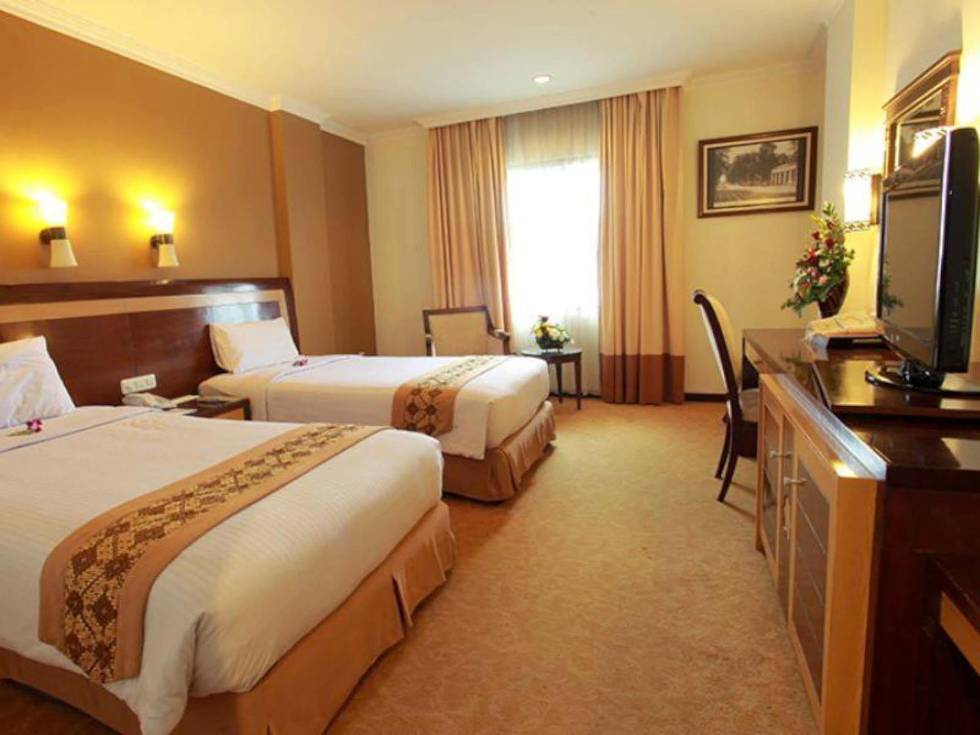 Semesta Heritage Hotel & Convention Семаранг Екстер'єр фото